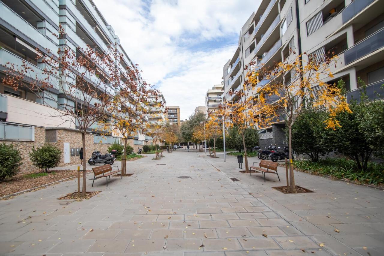Tendency Apartments Forum Sant Adria de Besos Exterior photo